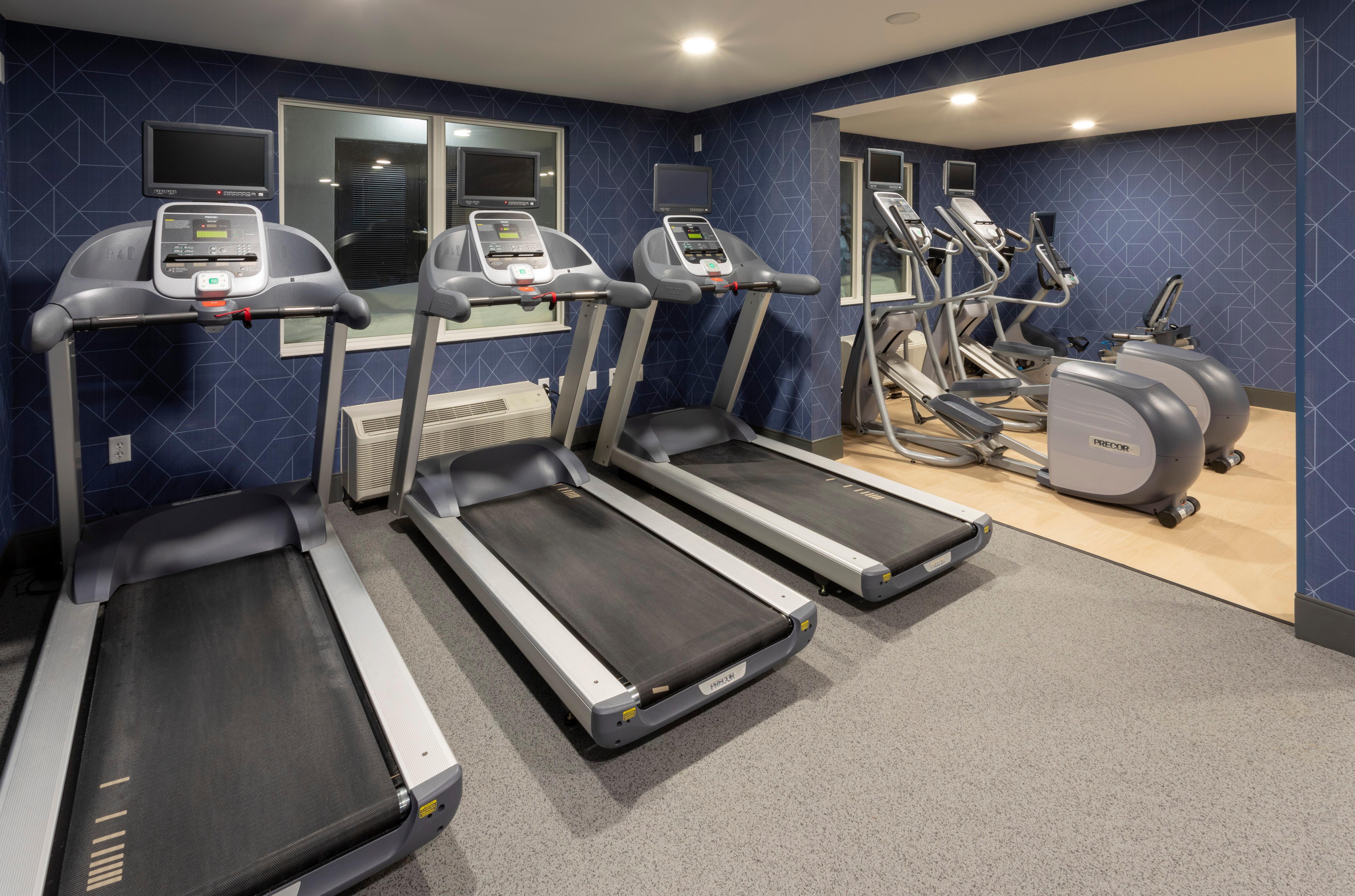 Holiday Inn Marquette By Ihg Bagian luar foto