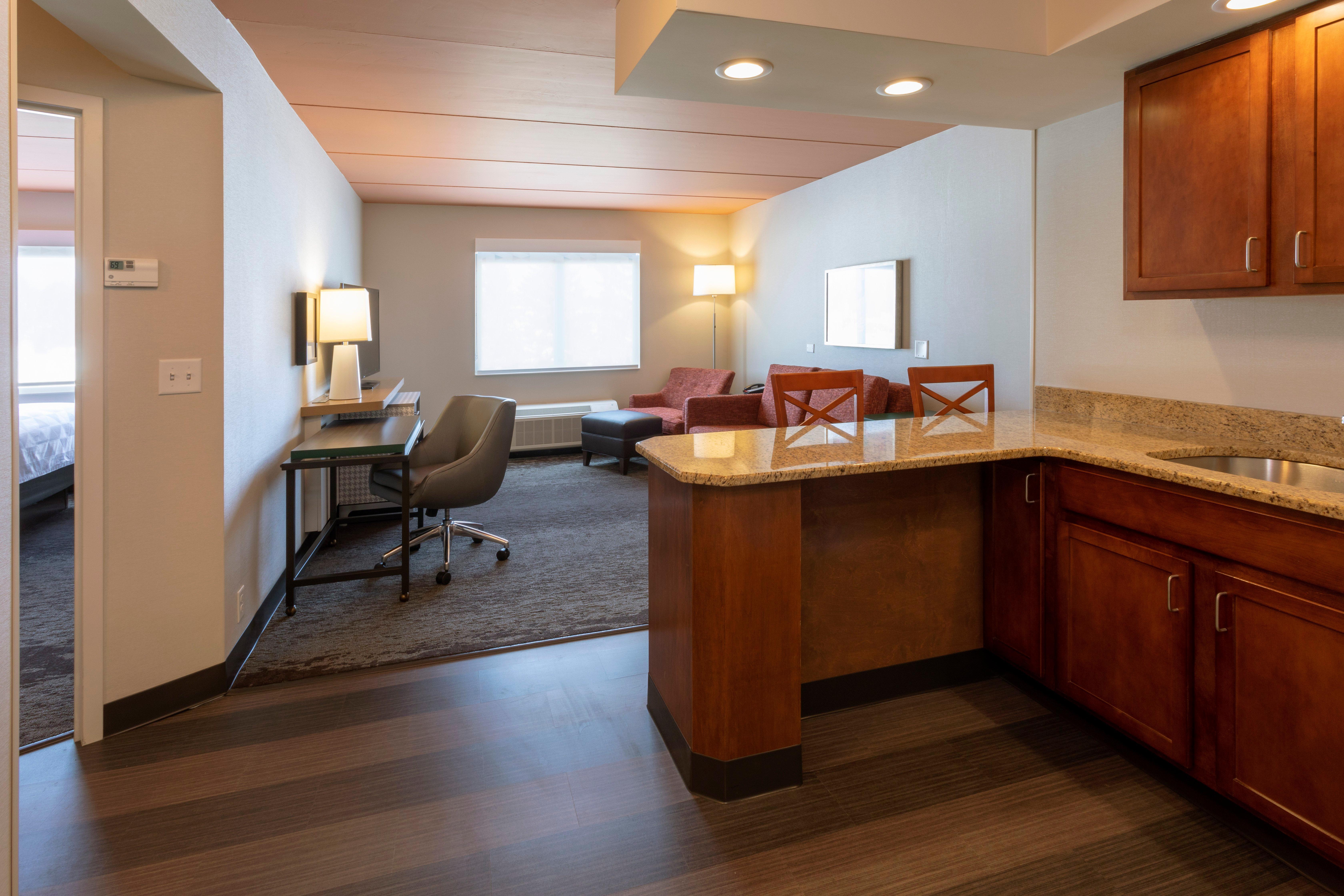 Holiday Inn Marquette By Ihg Bagian luar foto