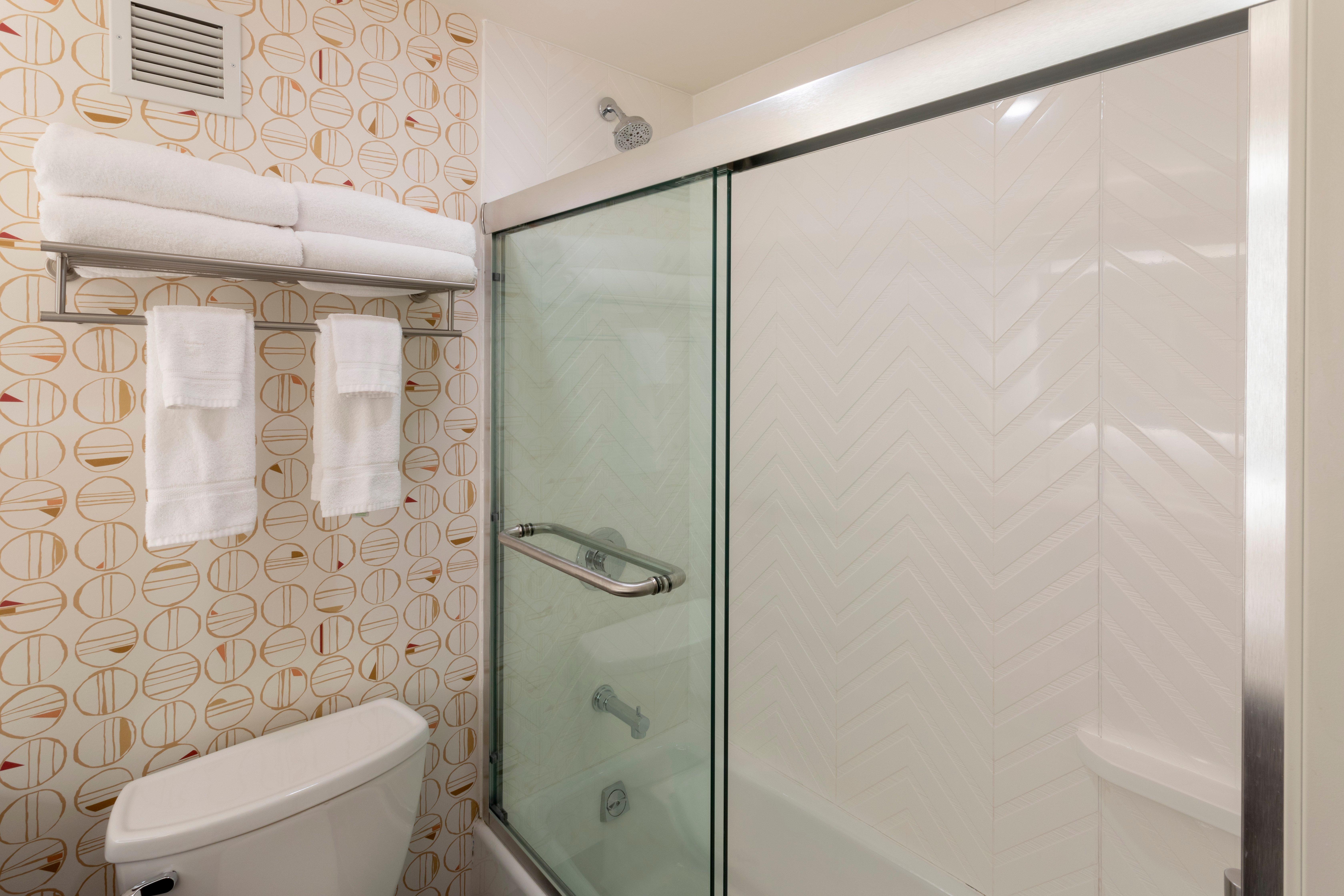 Holiday Inn Marquette By Ihg Bagian luar foto