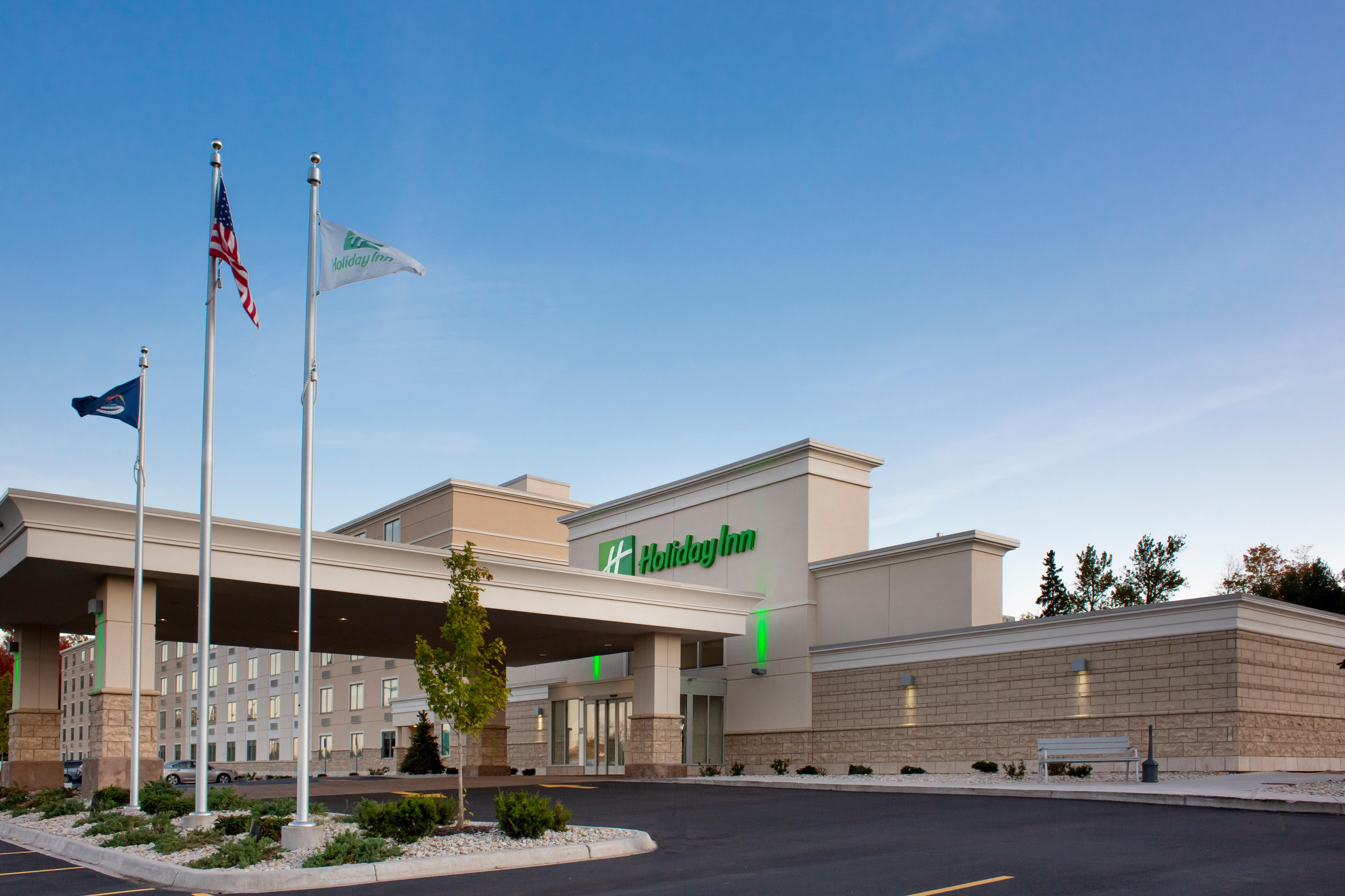 Holiday Inn Marquette By Ihg Bagian luar foto