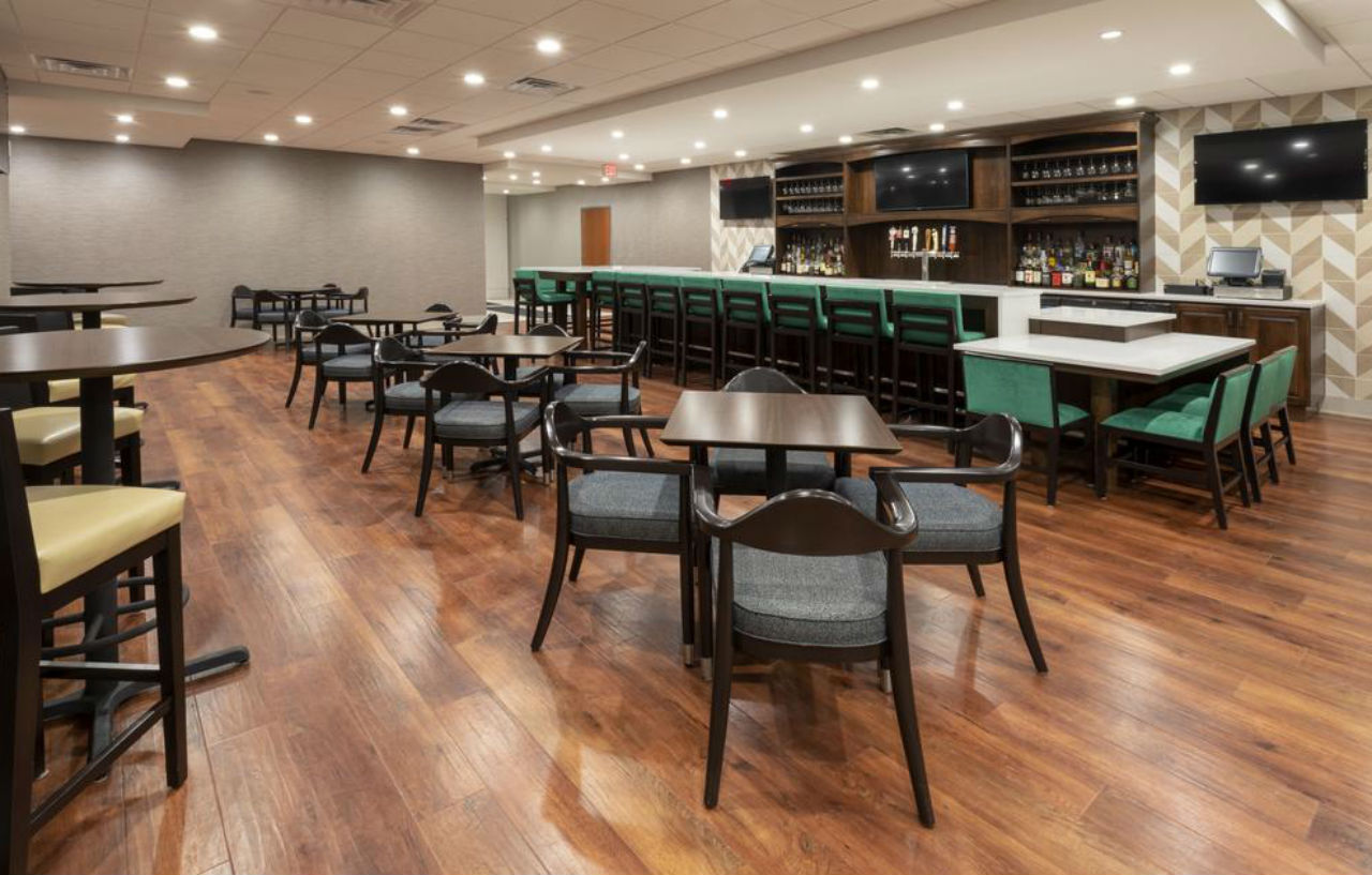 Holiday Inn Marquette By Ihg Bagian luar foto
